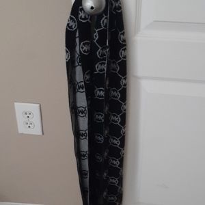 michael kors scarf